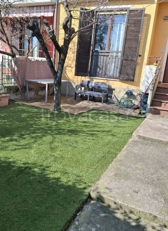 casa indipendente in vendita a Castel Mella