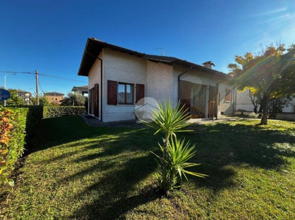 casa indipendente in vendita a Castel Mella