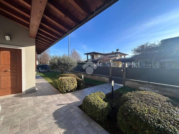 casa indipendente in vendita a Castel Mella