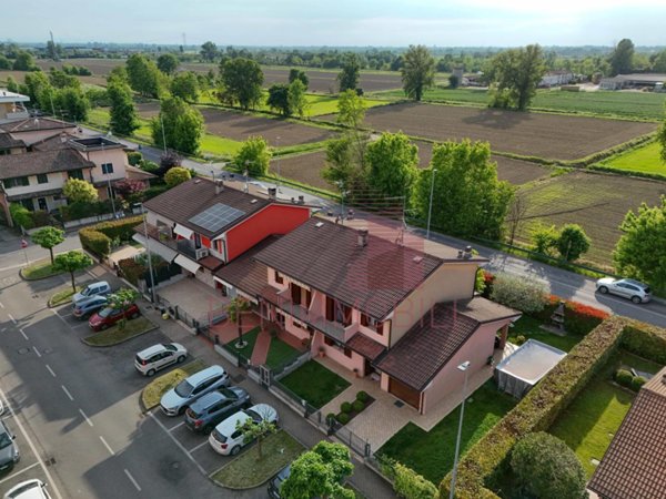 casa indipendente in vendita a Castel Mella