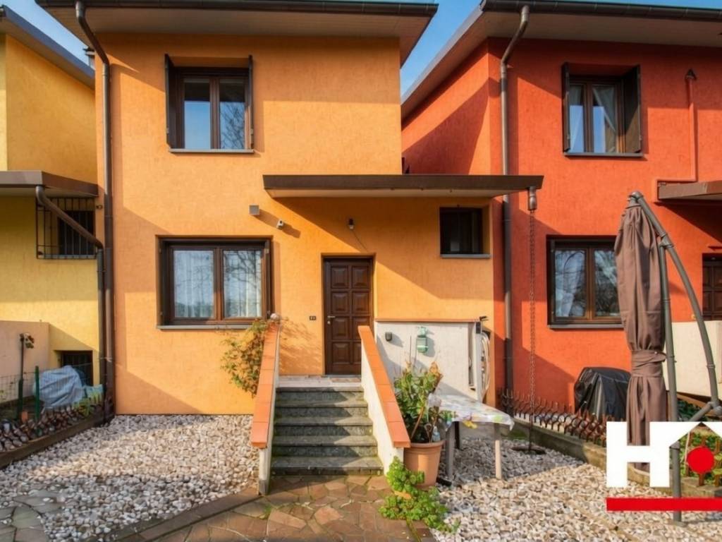 casa indipendente in vendita a Castel Mella