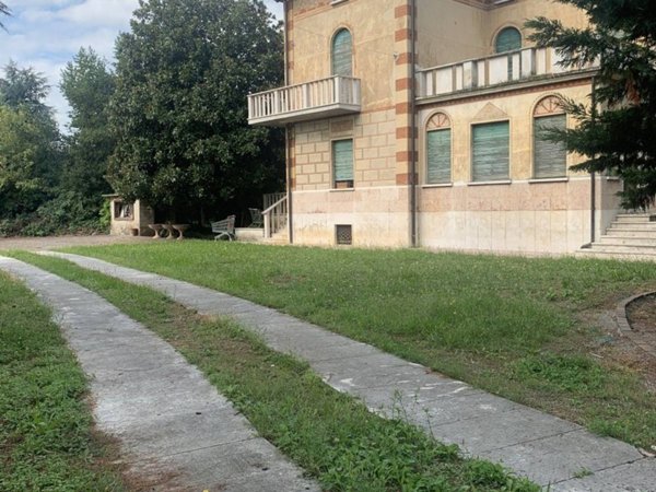 casa indipendente in vendita a Castel Mella