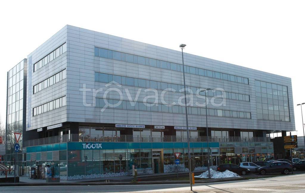 ufficio in vendita a Castel Mella