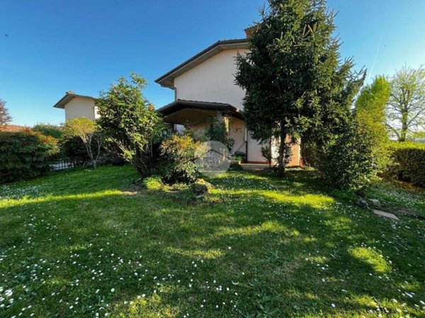 casa indipendente in vendita a Castel Mella