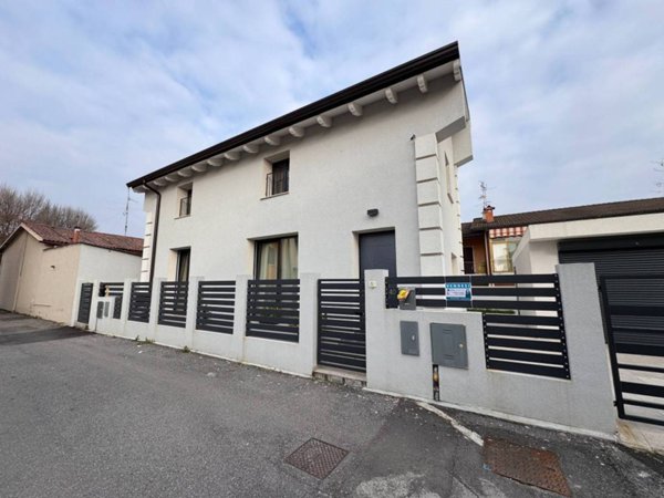 casa indipendente in vendita a Castel Mella