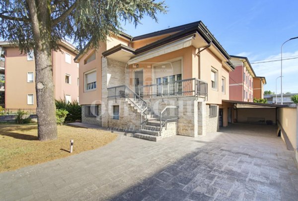 casa indipendente in vendita a Castel Mella