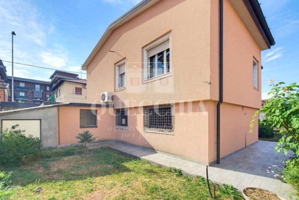casa indipendente in vendita a Castel Mella in zona Colorne