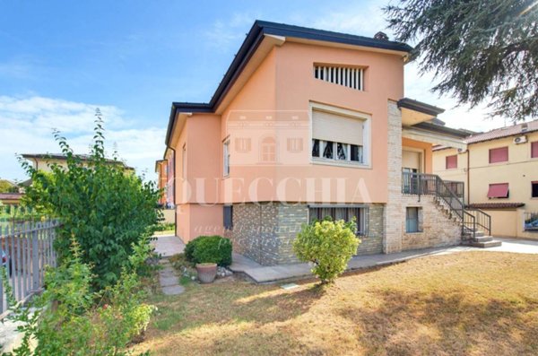 casa indipendente in vendita a Castel Mella in zona Colorne