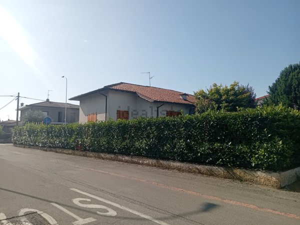 casa indipendente in vendita a Castel Mella