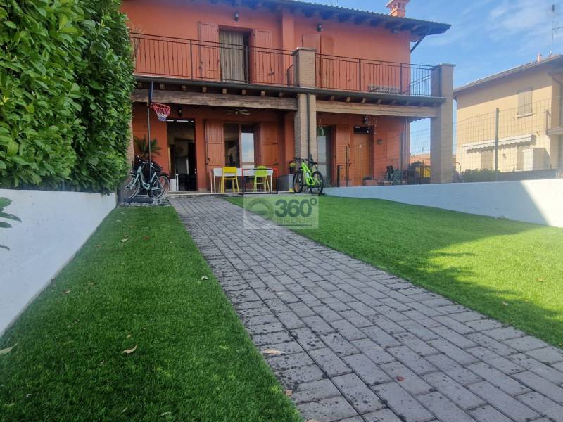 casa indipendente in vendita a Castel Mella in zona Onzato