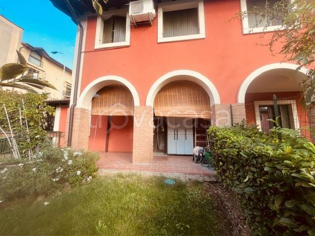 casa indipendente in vendita a Castel Mella in zona Onzato