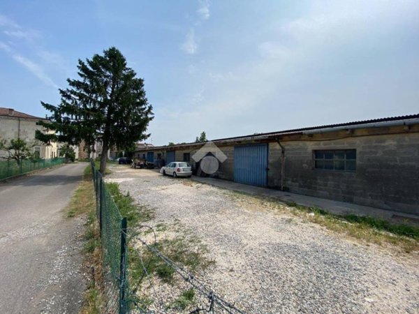 locale commerciale in vendita a Castenedolo