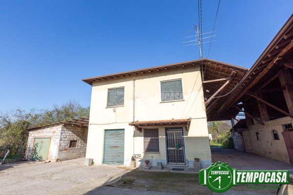 casa indipendente in vendita a Castenedolo