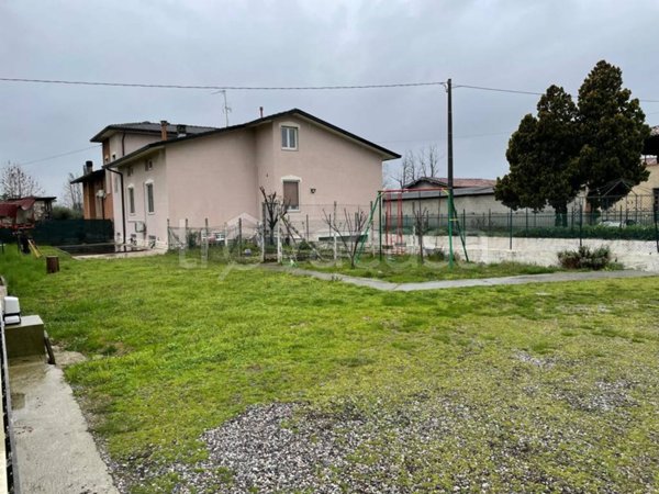 casa indipendente in vendita a Castenedolo in zona Capodimonte