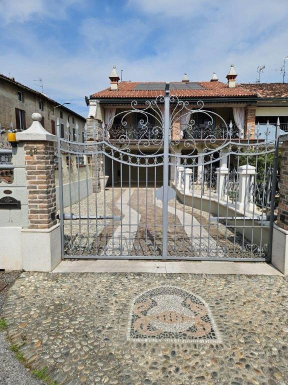 appartamento in vendita a Castenedolo in zona Macina