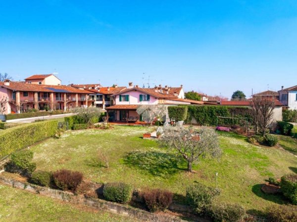 casa indipendente in vendita a Castenedolo