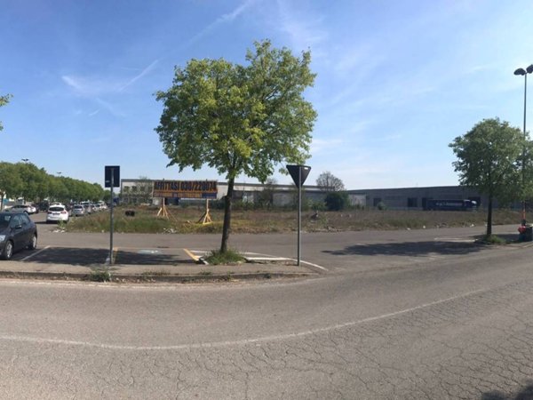 locale commerciale in vendita a Castenedolo