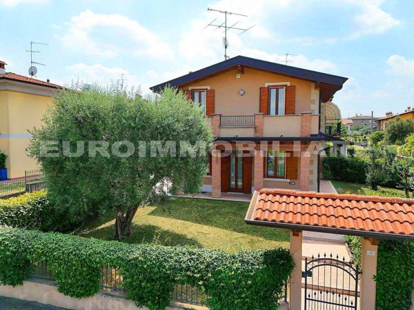 casa indipendente in vendita a Castenedolo