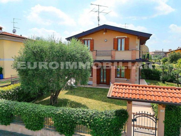 casa indipendente in vendita a Castenedolo