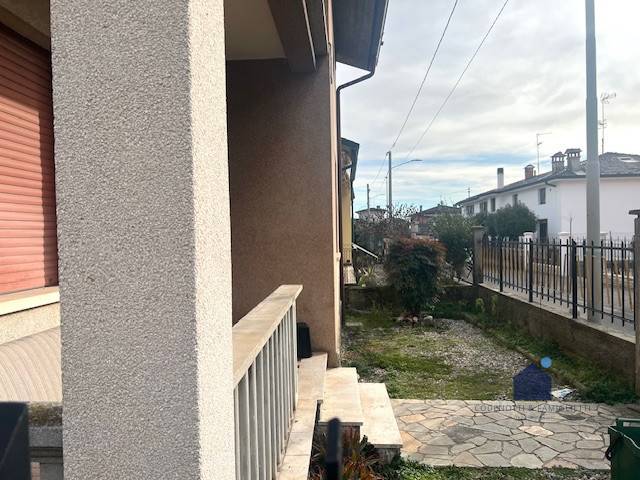 casa indipendente in vendita a Castenedolo in zona Rodenga-Santa Giustina