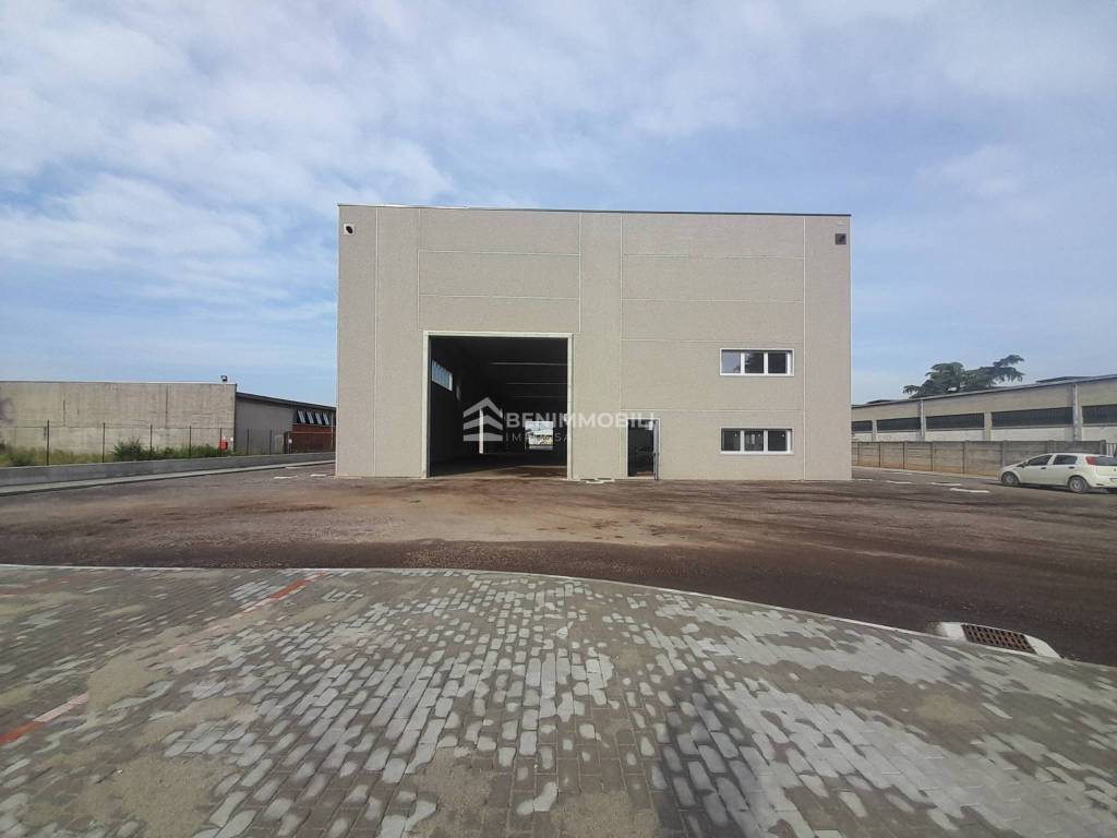 locale commerciale in vendita a Castenedolo