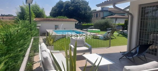 pentavano in vendita a Castenedolo