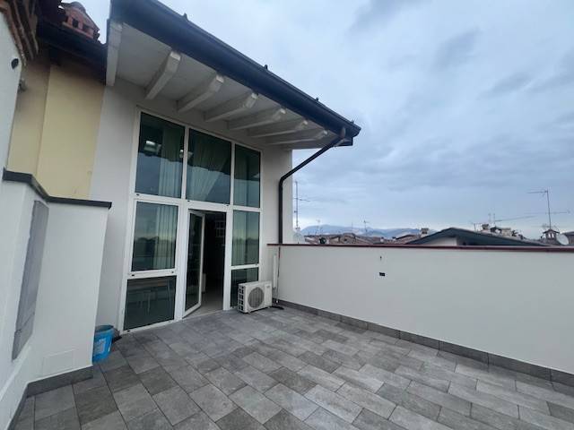 intera palazzina in vendita a Castenedolo