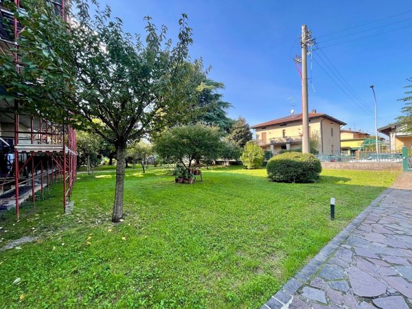 appartamento in vendita a Castenedolo in zona Rodenga-Santa Giustina