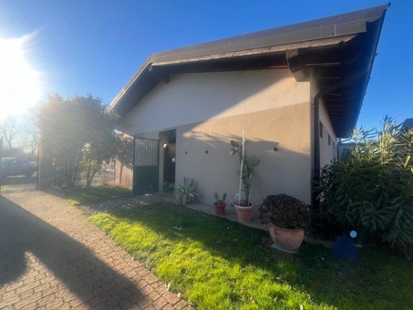 casa indipendente in vendita a Castenedolo in zona Rodenga-Santa Giustina