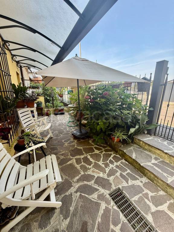 casa indipendente in vendita a Castenedolo in zona Rodenga-Santa Giustina
