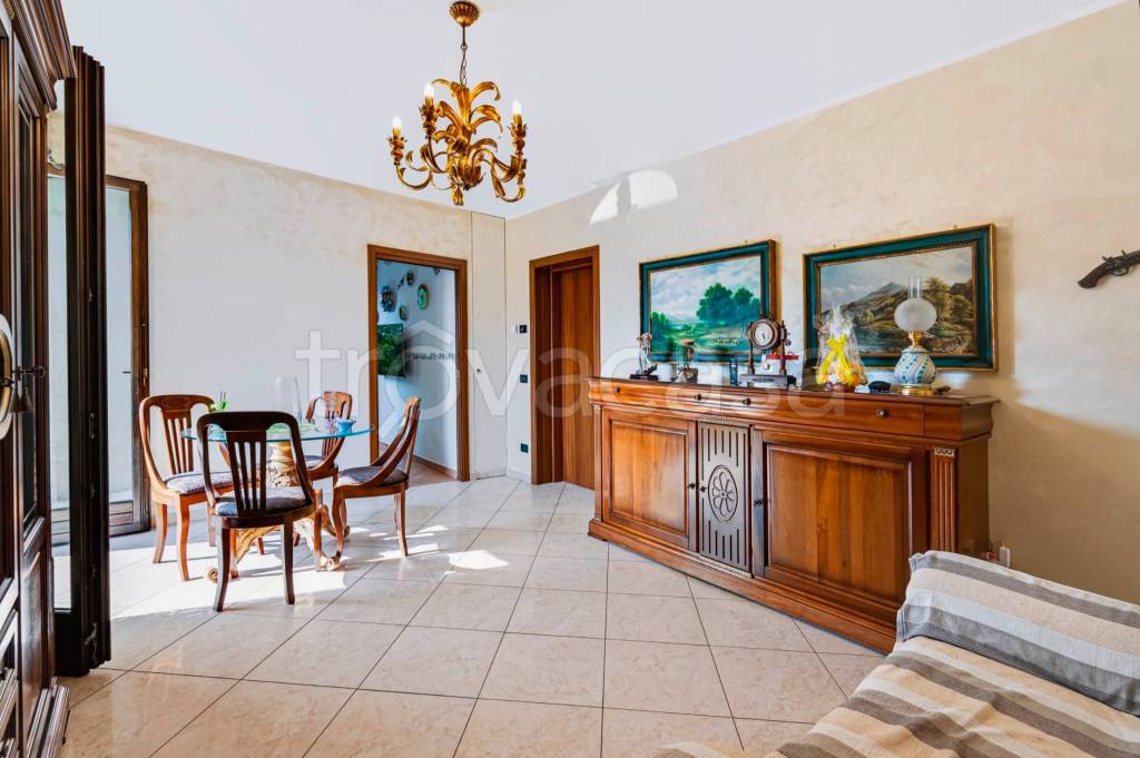 appartamento in vendita a Castenedolo in zona Rodenga-Santa Giustina