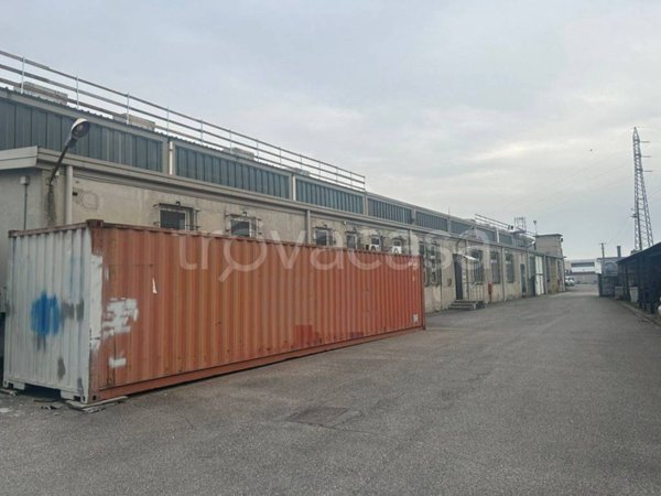 locale commerciale in vendita a Castenedolo in zona Capodimonte