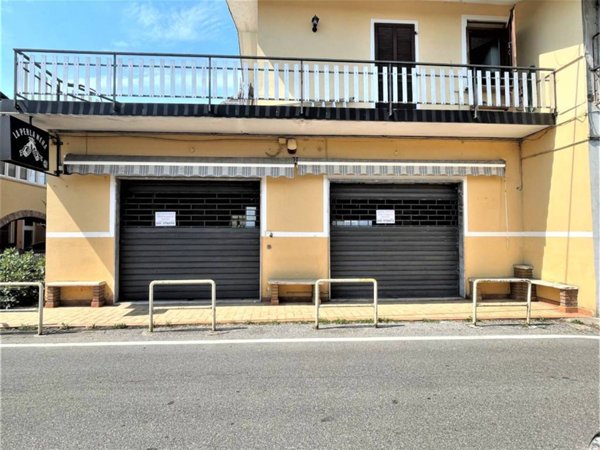 negozio in vendita a Castenedolo in zona Capodimonte