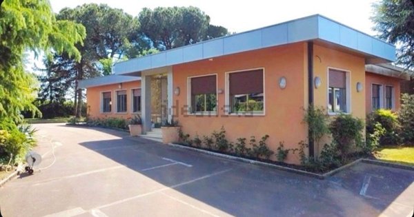 ufficio in vendita a Castenedolo in zona Capodimonte