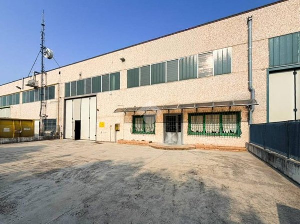 locale commerciale in vendita a Castenedolo in zona Capodimonte