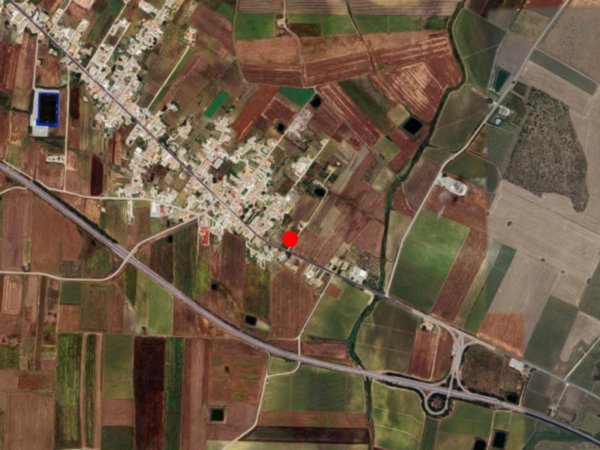 locale di sgombero in vendita a Casto