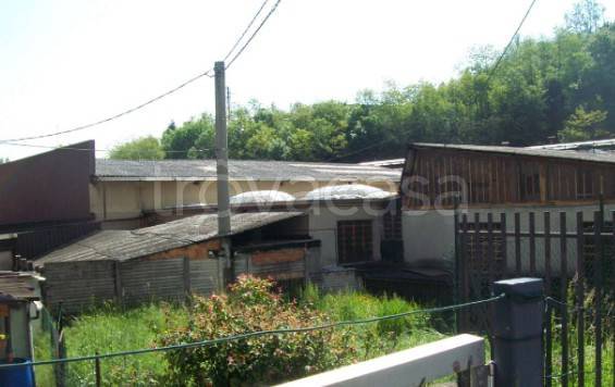 trivano in vendita a Casto