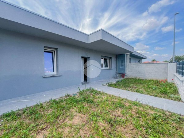 casa indipendente in vendita a Castrezzato