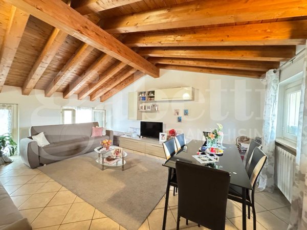 intera palazzina in vendita a Castrezzato