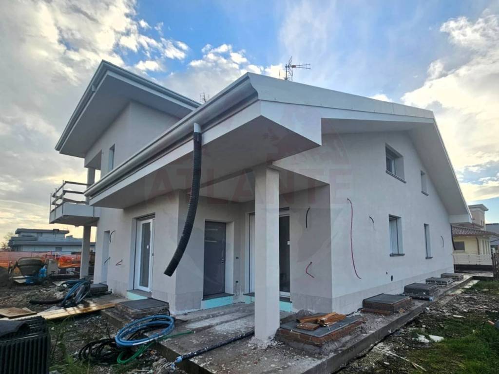 casa indipendente in vendita a Castrezzato
