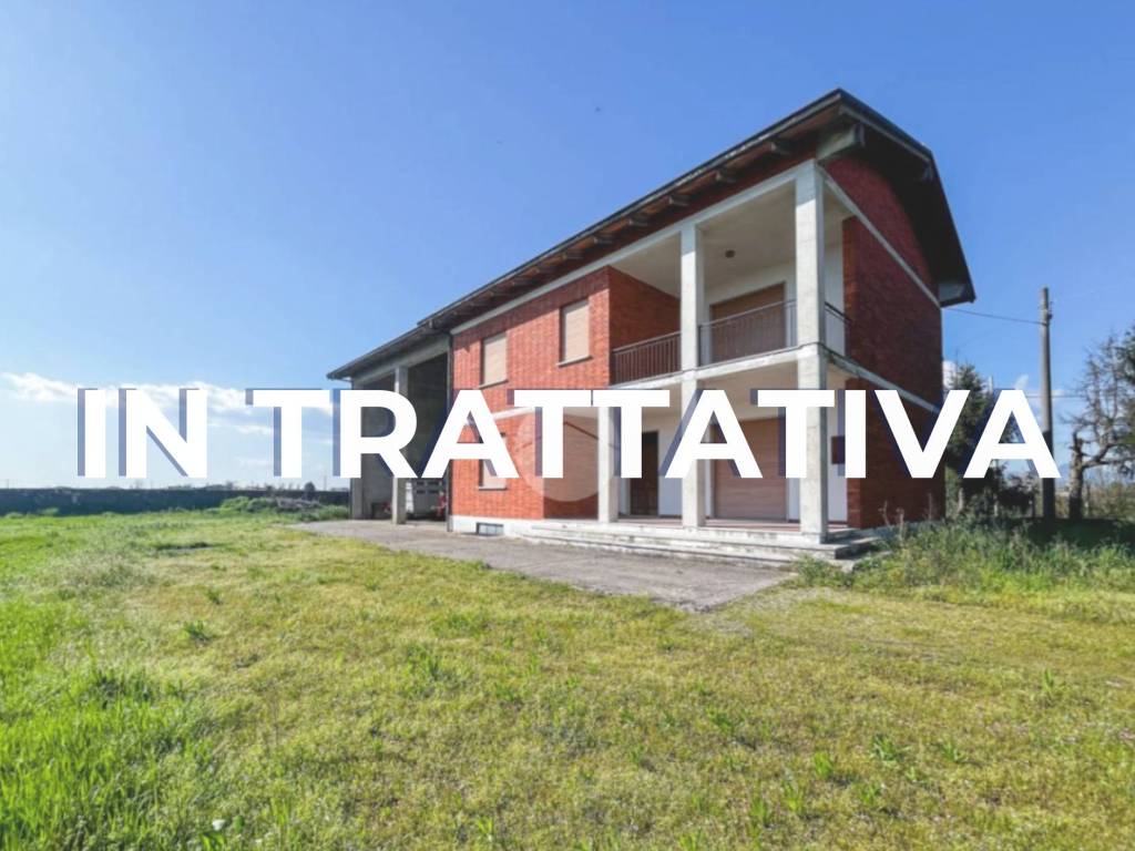 casa indipendente in vendita a Castrezzato in zona Monticelle