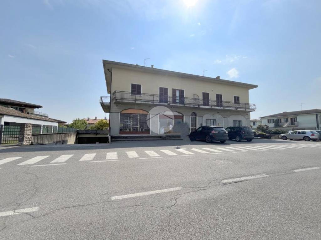 negozio in vendita a Castrezzato