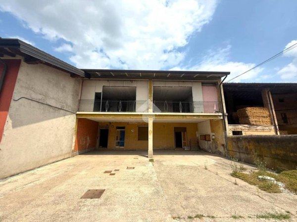 casa indipendente in vendita a Castrezzato
