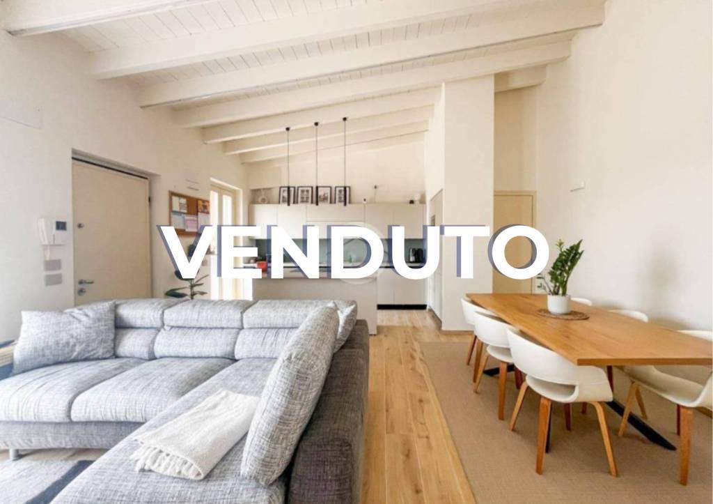 casa indipendente in vendita a Castrezzato