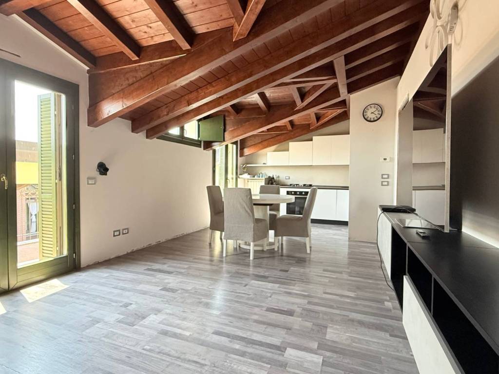 appartamento in vendita a Castrezzato in zona Monticelle