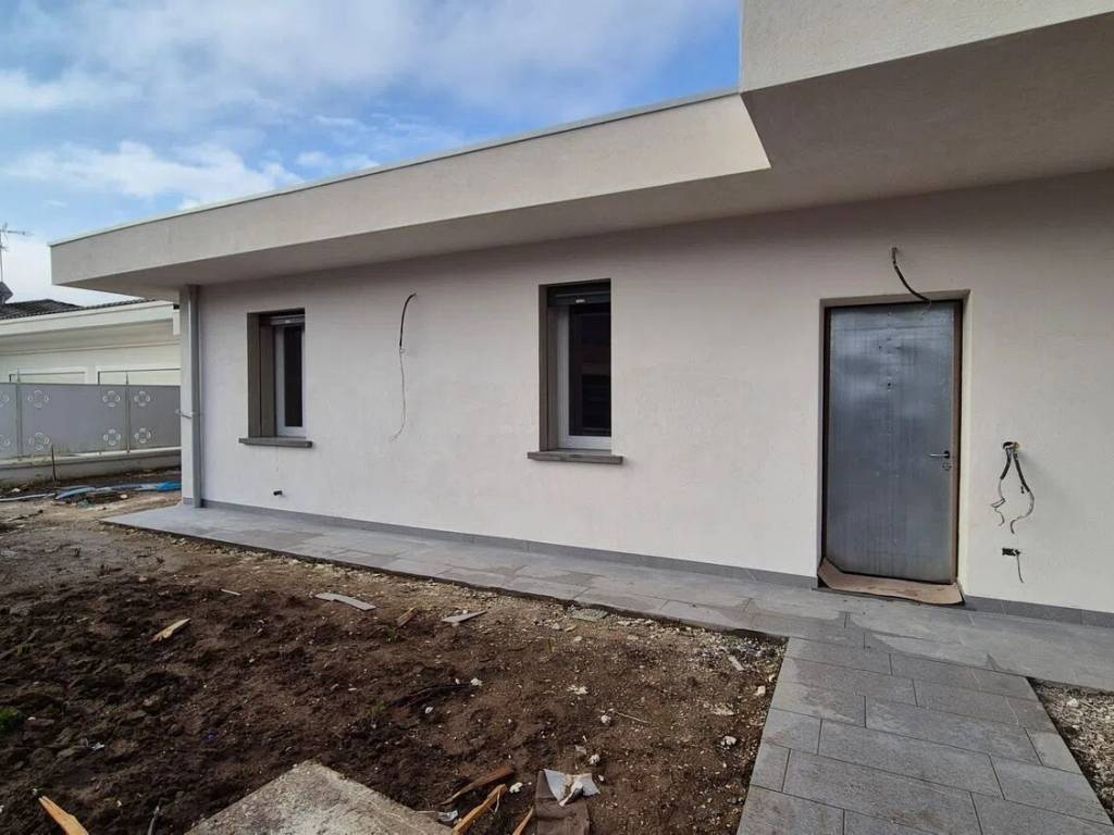 casa indipendente in vendita a Castrezzato