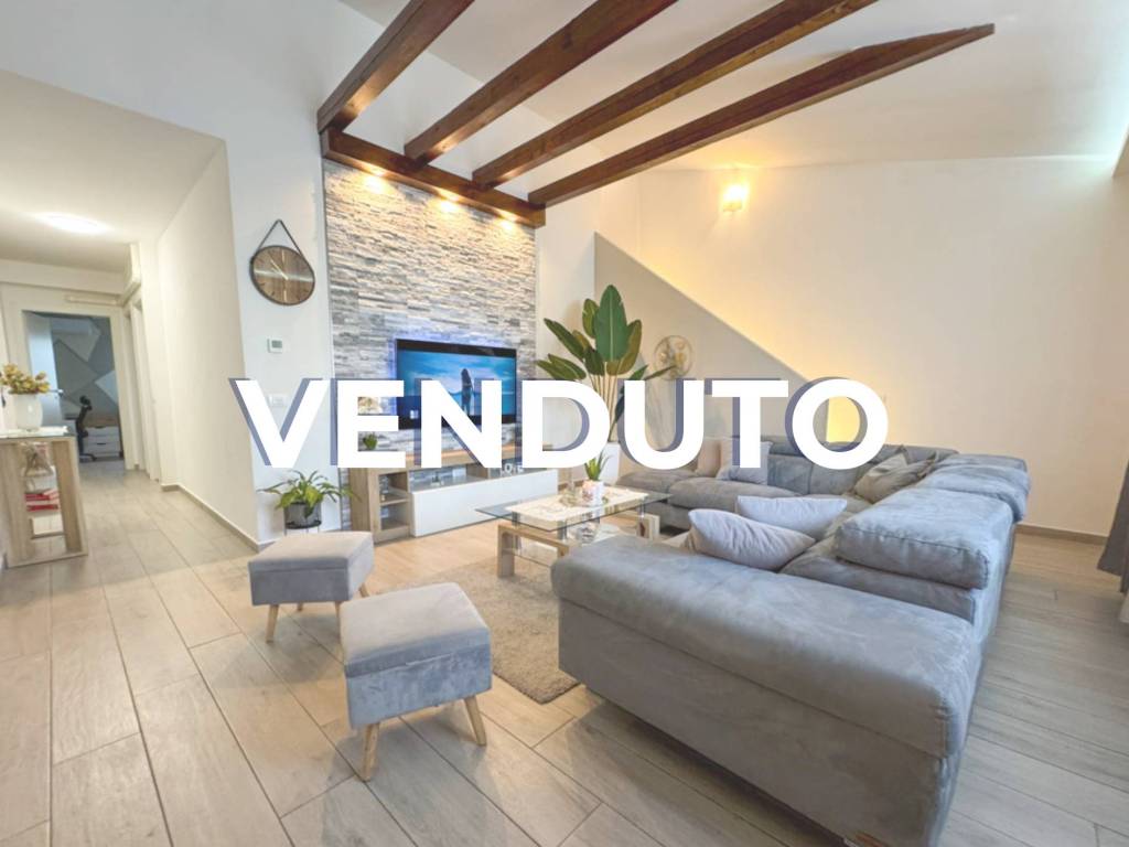 casa indipendente in vendita a Castrezzato