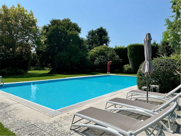 casa indipendente in vendita a Castrezzato in zona Campagna
