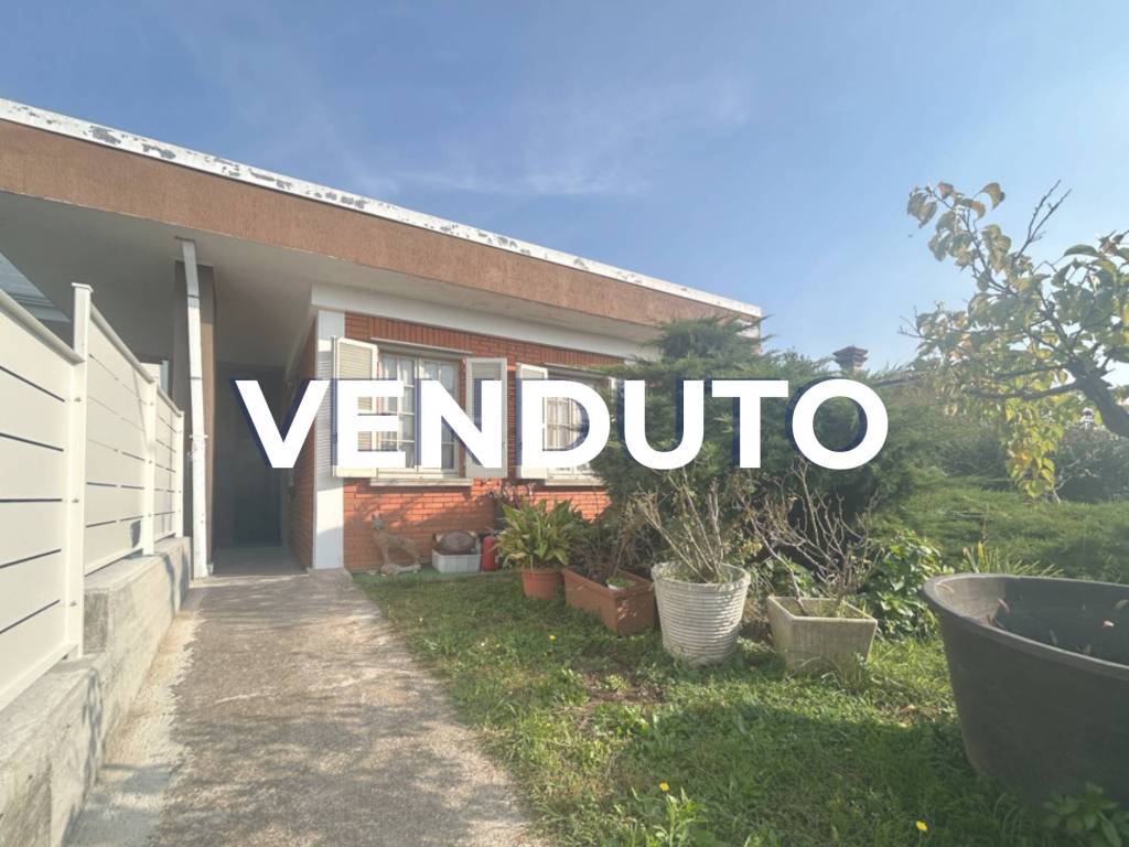 casa indipendente in vendita a Castrezzato