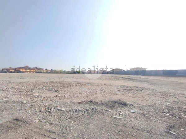 terreno edificabile in vendita a Castrezzato